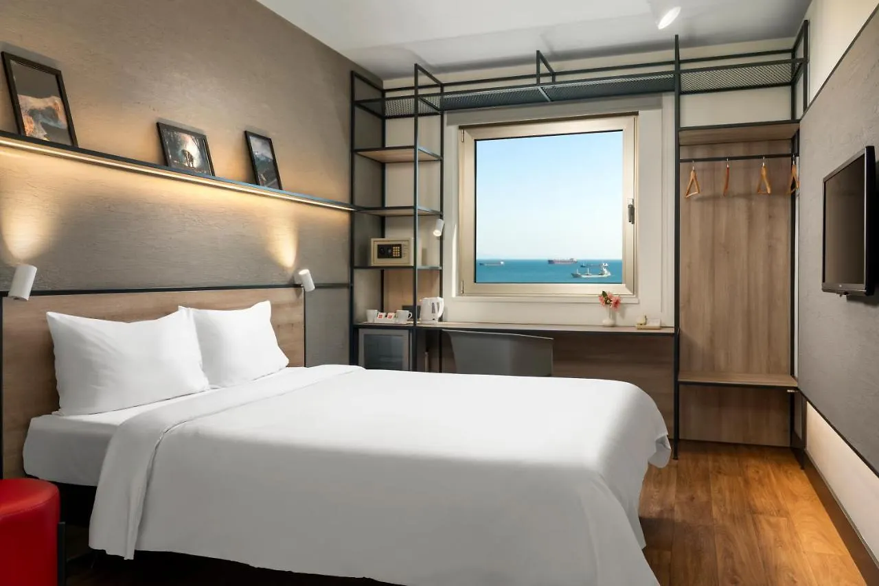 Hotel Ibis Istanbul Zeytinburnu 3*,