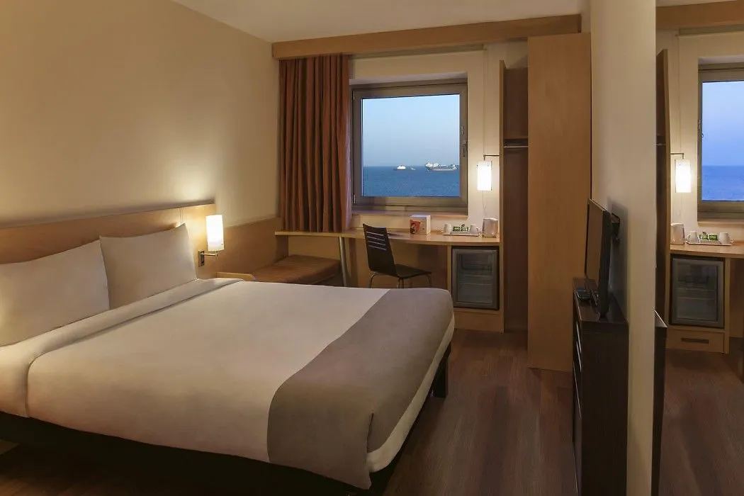 Hotel Ibis Istanbul Zeytinburnu 3*,