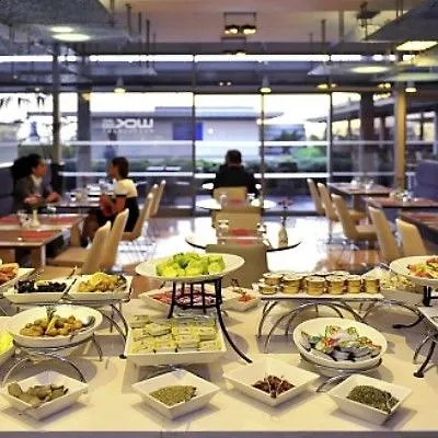 伊斯坦布尔宰廷布尔努宜必思酒店 3*, 伊斯坦布尔